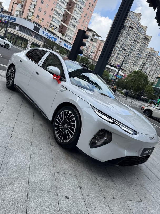 海豹 08EV 交车实拍