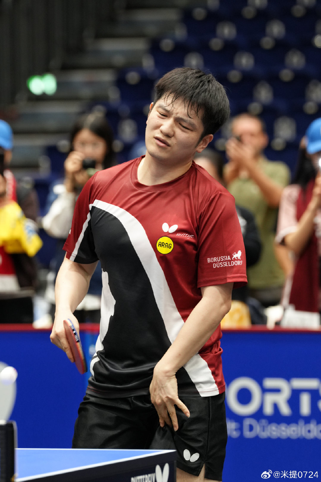20260822 杜塞尔多夫26/27赛季首个主场对战Bad Königshofen
热身东（萌版）[太开心]

#樊振东德甲##樊振东杜塞尔多夫主场首秀##杜塞尔多夫乒乓球俱乐部[超话]# ​