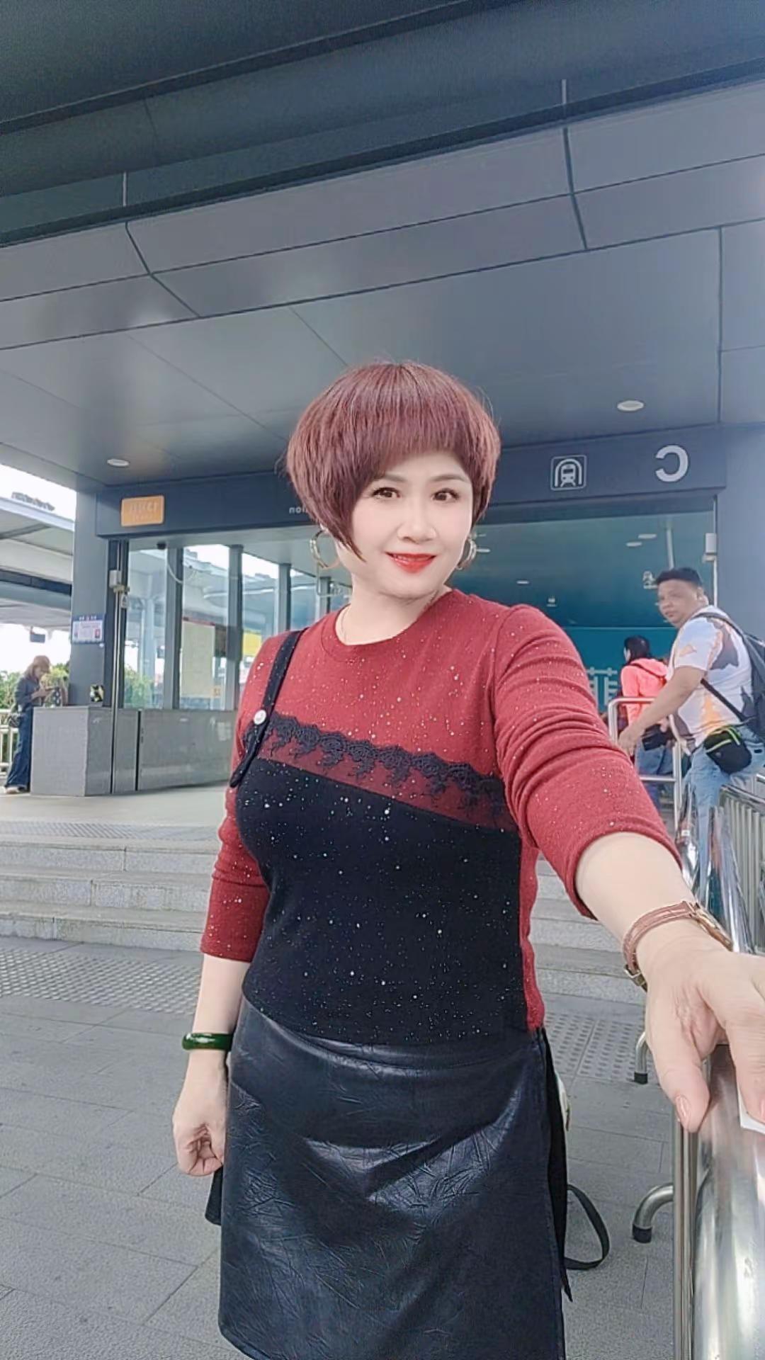 <p>情感共鸣 <!--{img:0}--><!--{img:1}--...