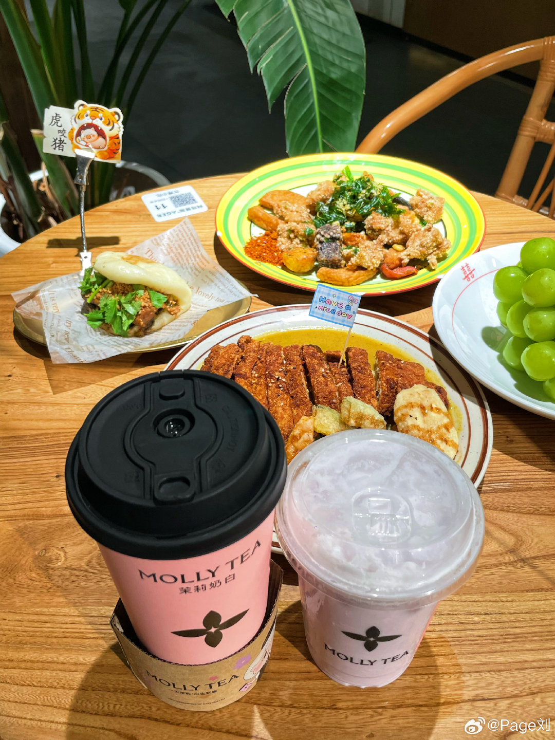 咖喱饭🍛吃到炸鸡排比米饭还多的店✨

#来二七万象城吃台湾小吃##日本出现取消吃饭现象#  ​
