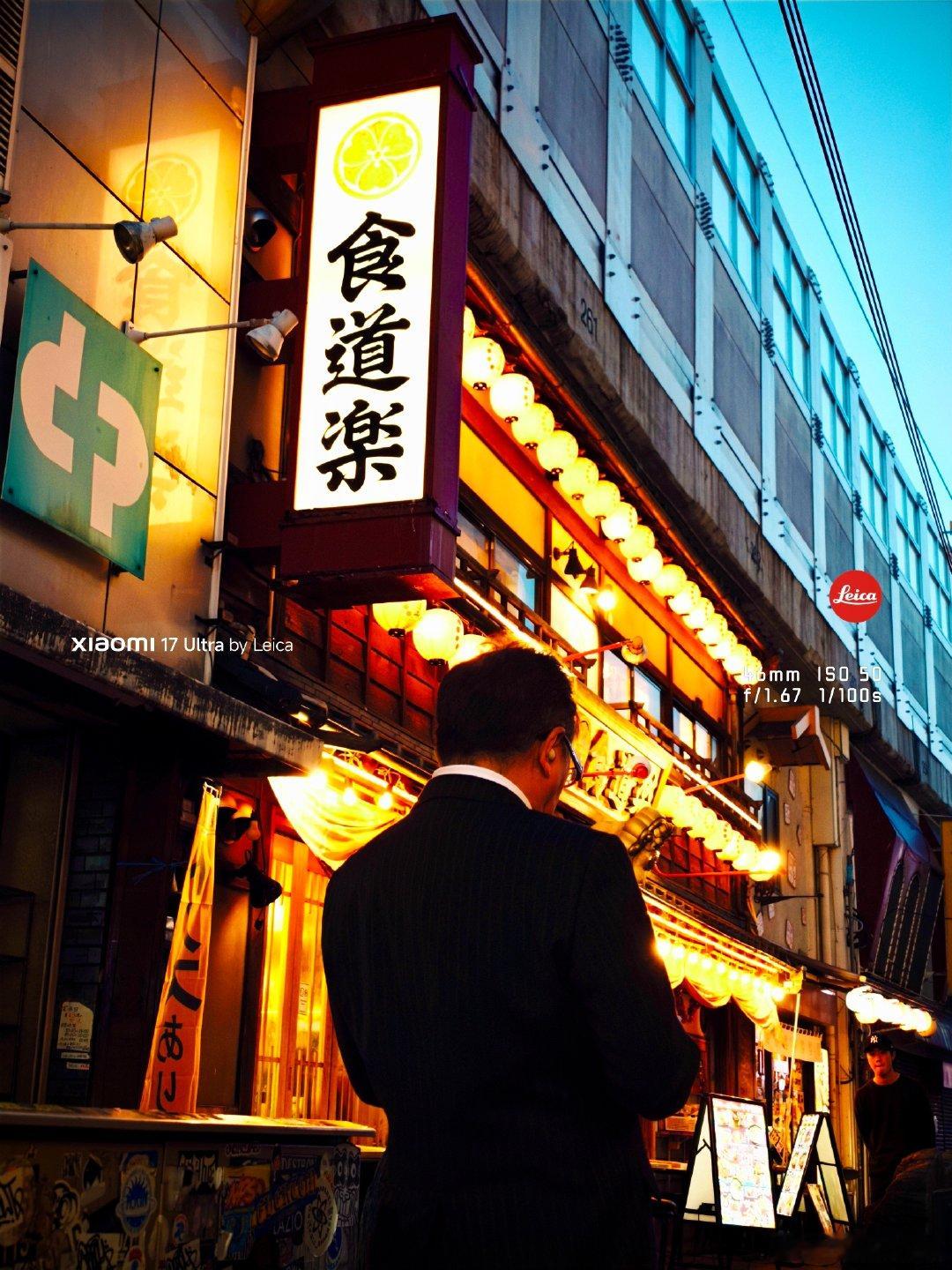 街灯下的故事感

#用影像写一封情书# ​