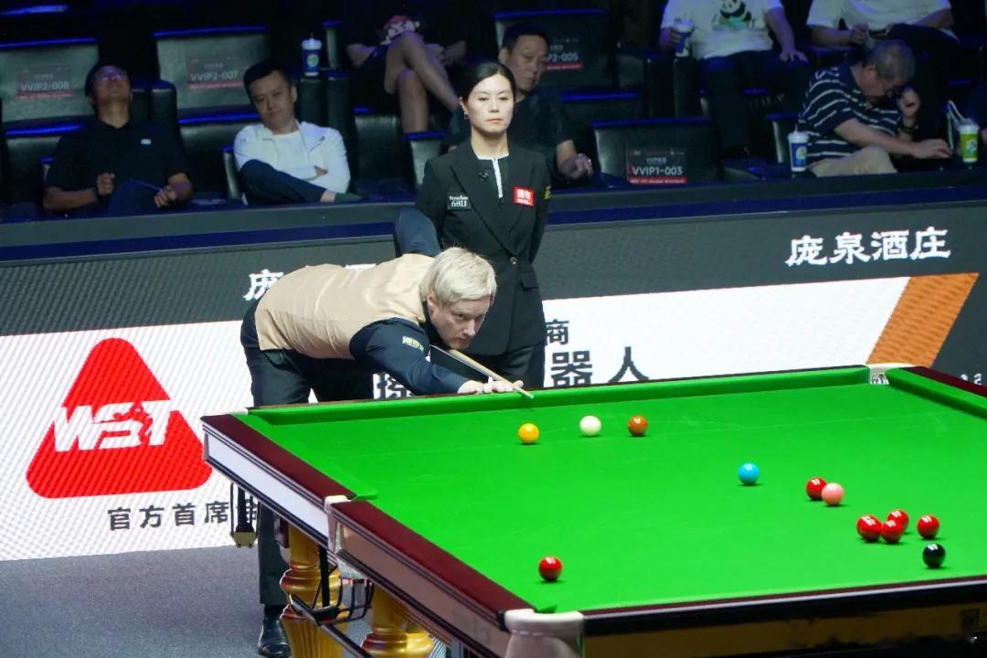 罗伯逊、斯佳辉同时致敬丁俊晖：“他开启了一个时代”  网页链接 8月1...