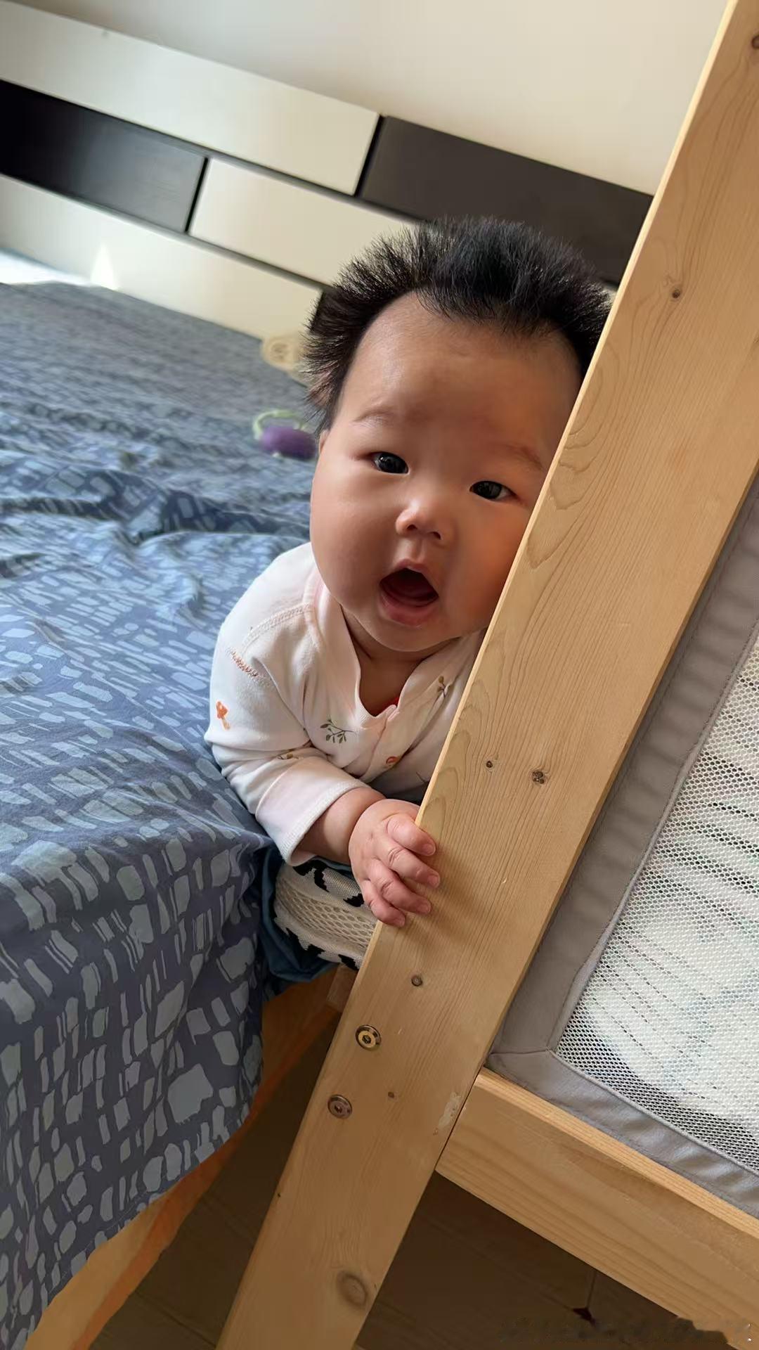 不用坐班的好处就是可以把课全部提前上完，喜提一个小长假 ​
