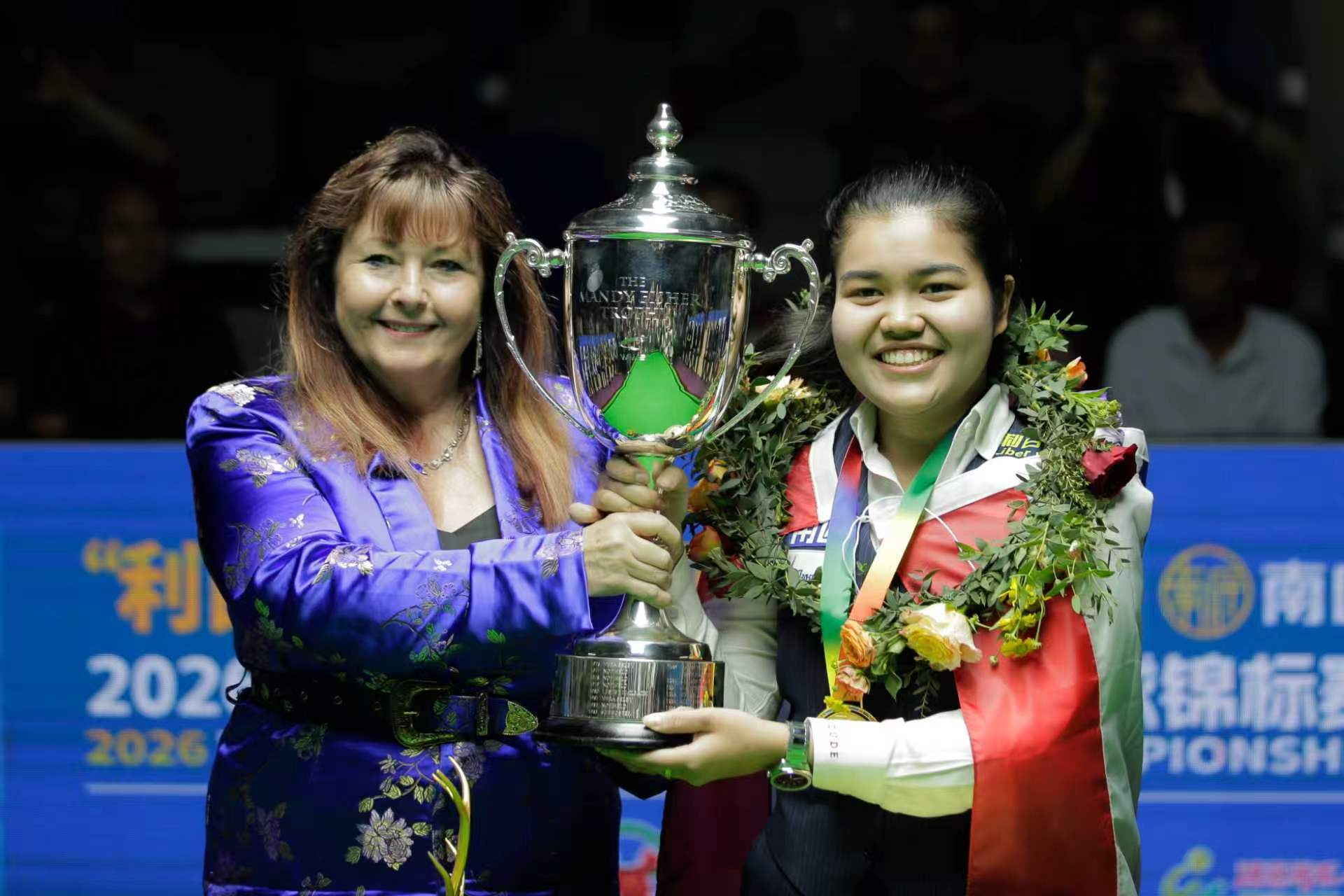 芳华绽放，新星闪耀🏆  恭喜年仅18岁的泰国球员潘查娅·查诺伊以6-...