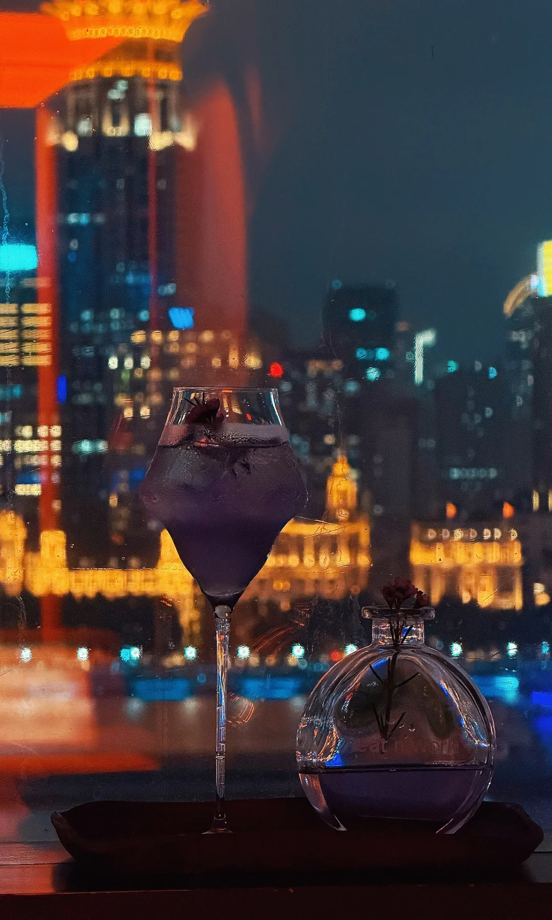 布达佩斯沪🌃爱上上海的夜轻而易举