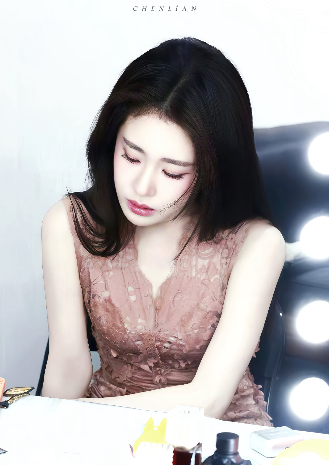 #张碧晨[超话]#  💎#张碧晨# 💎#张碧晨内地女一# 

该怎么邮寄一个拥抱给你

​