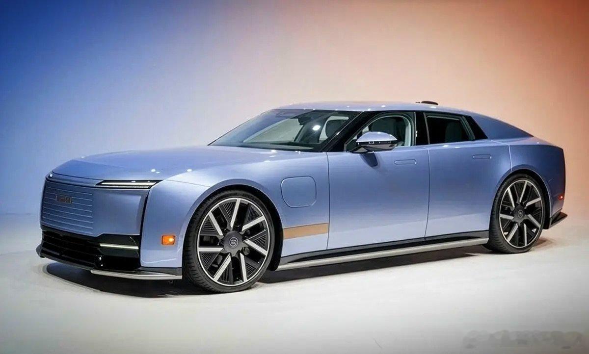 2027捷豹Type 01正式亮相，全新纯电豪华轿车，平直简洁的车身线条，保留英式豪华气质，彻底重构捷豹的设计语言。

转载于:vburlapp #捷豹Type01 #捷豹 #豪华纯电轿车 #新车发布 #汽车设计# ​