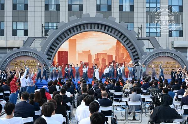 #中国好人榜发布仪式在吉林市举办# 【2026年第三批“中国好人榜”发布仪式在吉林市举办】在全场的共同倒数声中，2026年第三批“中国好人榜”正式发布。本次我省共有6人入选，涵盖助人为乐、见义勇为、诚实守信、敬业奉献、孝老爱亲五大类别。长春市宁浩悄悄助学圆梦，以兴趣点亮孩子们的数学之路；德惠 ​