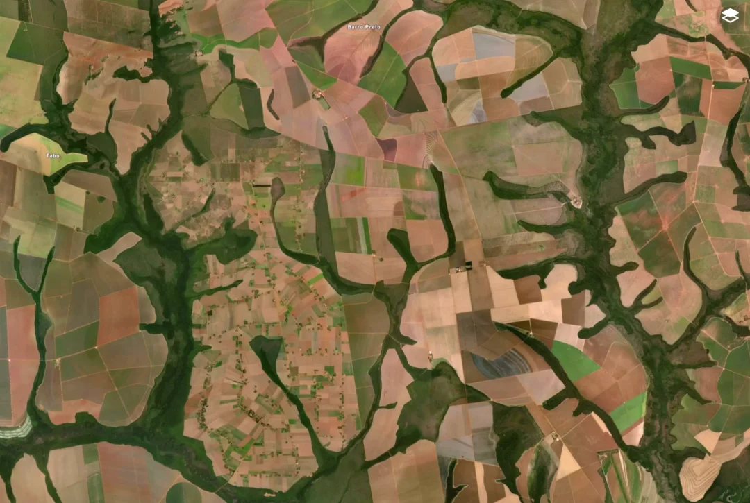 遥感地图上的艺术