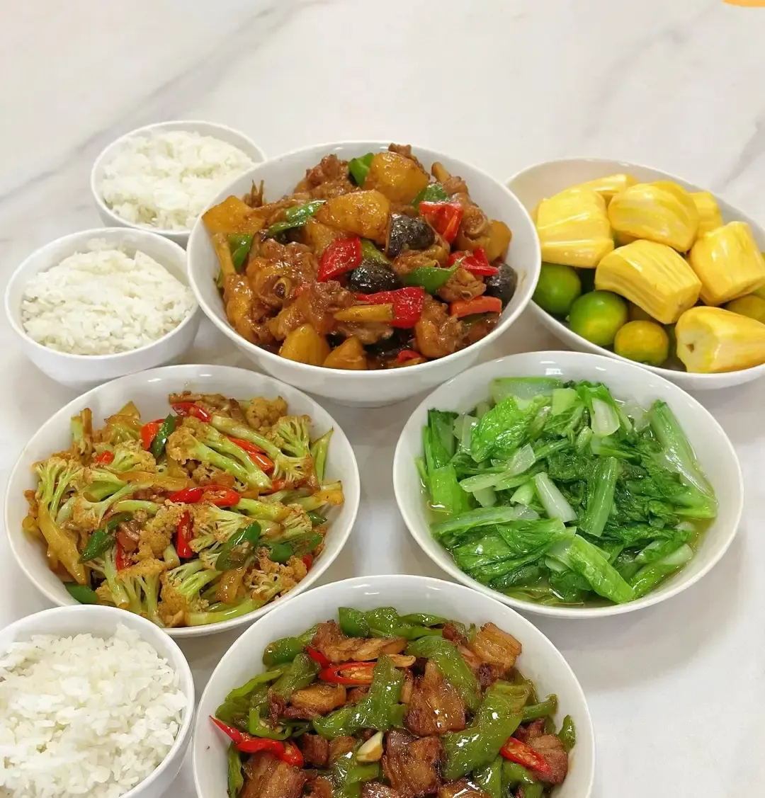 46岁宝妈被44岁老公天天念叨“再拼个儿子”，她拍视频吐槽：医生都警告...