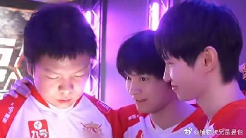 徐碧城看梦佳佳如同李湘看王诗龄的眼神还要持续多久