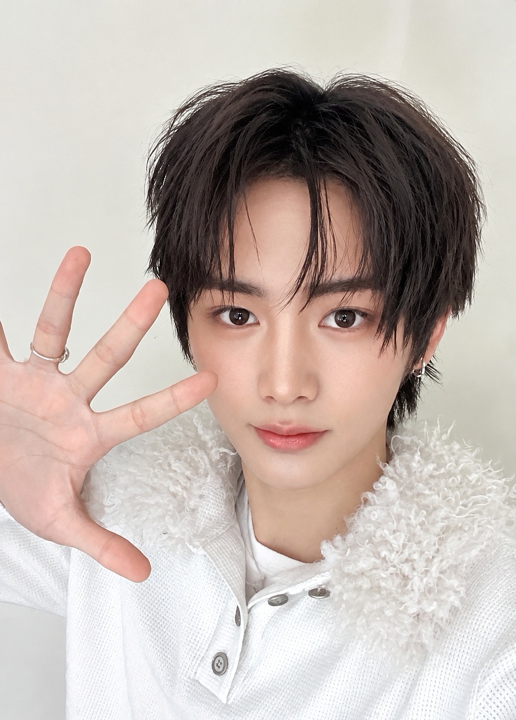 #周安信[超话]#  🐱#ald1 唯一门面主唱top周安信# 
260909｜🧣更新星光卡安信相关

图1 一星
图2 二星
图3 三星
图4 四星
图5 五星

cr.乌龟电车cyym

----------₊*͈ෆ𝓐𝓵𝓵 𝓕𝓸𝓻 𝓩𝓱𝓸𝓾 𝓐𝓷𝔁𝓲𝓷ོꦿృ༊--------
🫧PC翻译
🚨重 ​