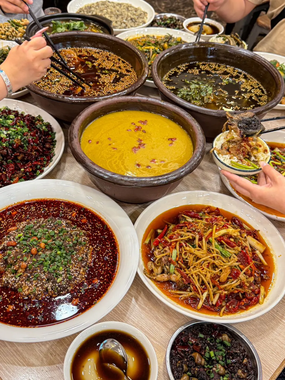 这家店唯一的缺点，就是有点费饭……