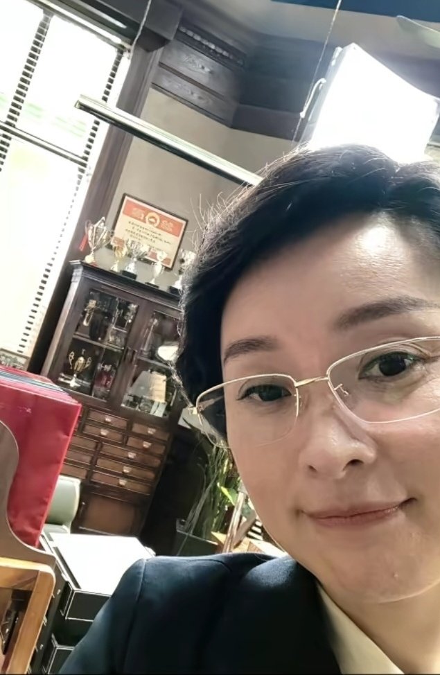 #吴越[超话]# 老人说有缘的两个人名字是可以连在一起的
Zxywy只想要吴越 ​
