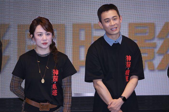 张译和马丽这两位的行业地位，看主演票房榜就懂了。
男演员榜里张译以235.90亿排在第五，60部主演作品里有《我和我的祖国》《悬崖之上》《万里归途》这些口碑票房双爆的硬货，正剧、悬疑、现实题材全能扛，是业内公认的“演啥像啥”的实力派，不管是主流献礼片还是商业大片，