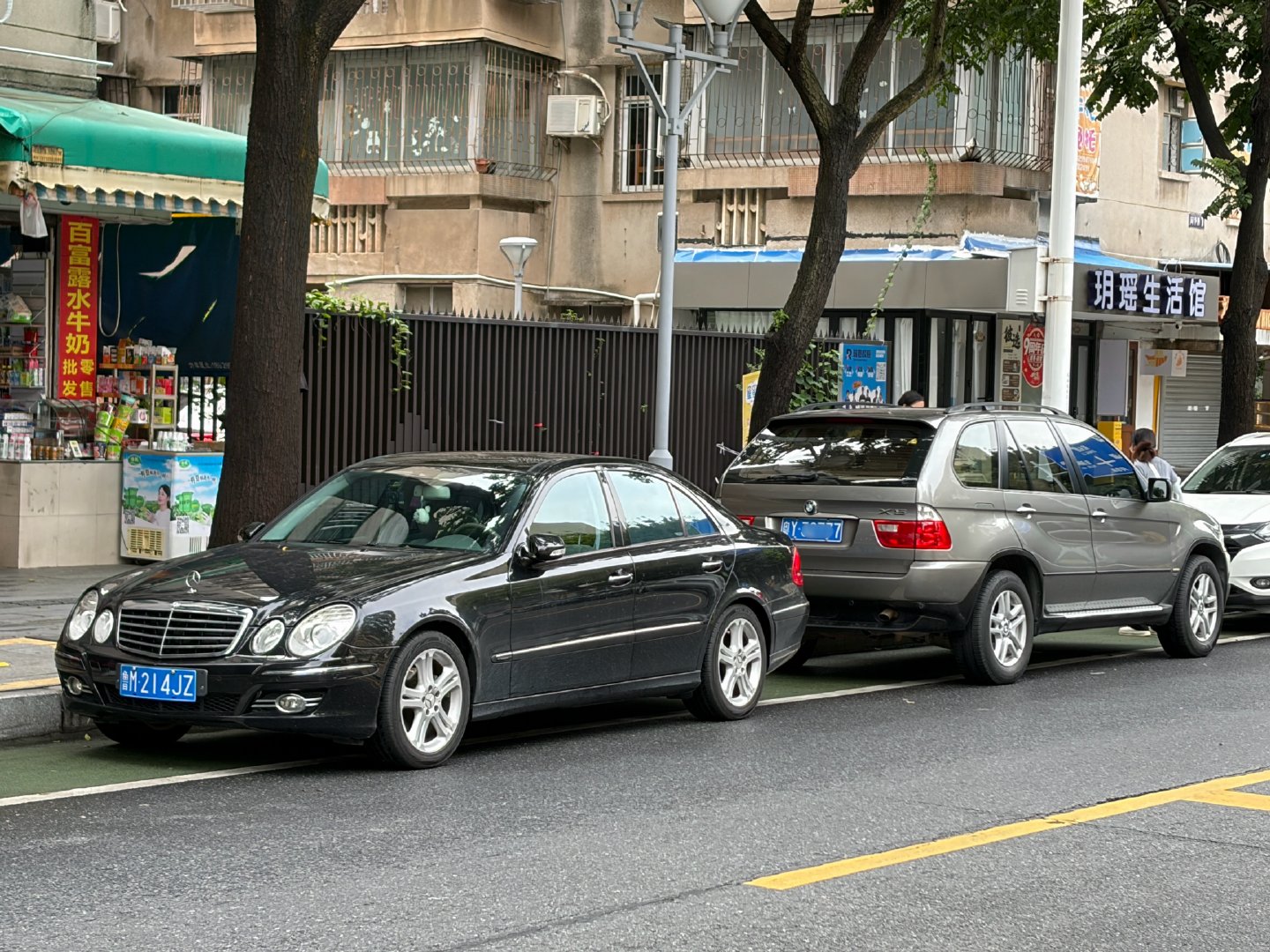#我市日常[超话]# 老式的BBA都齐了 ​