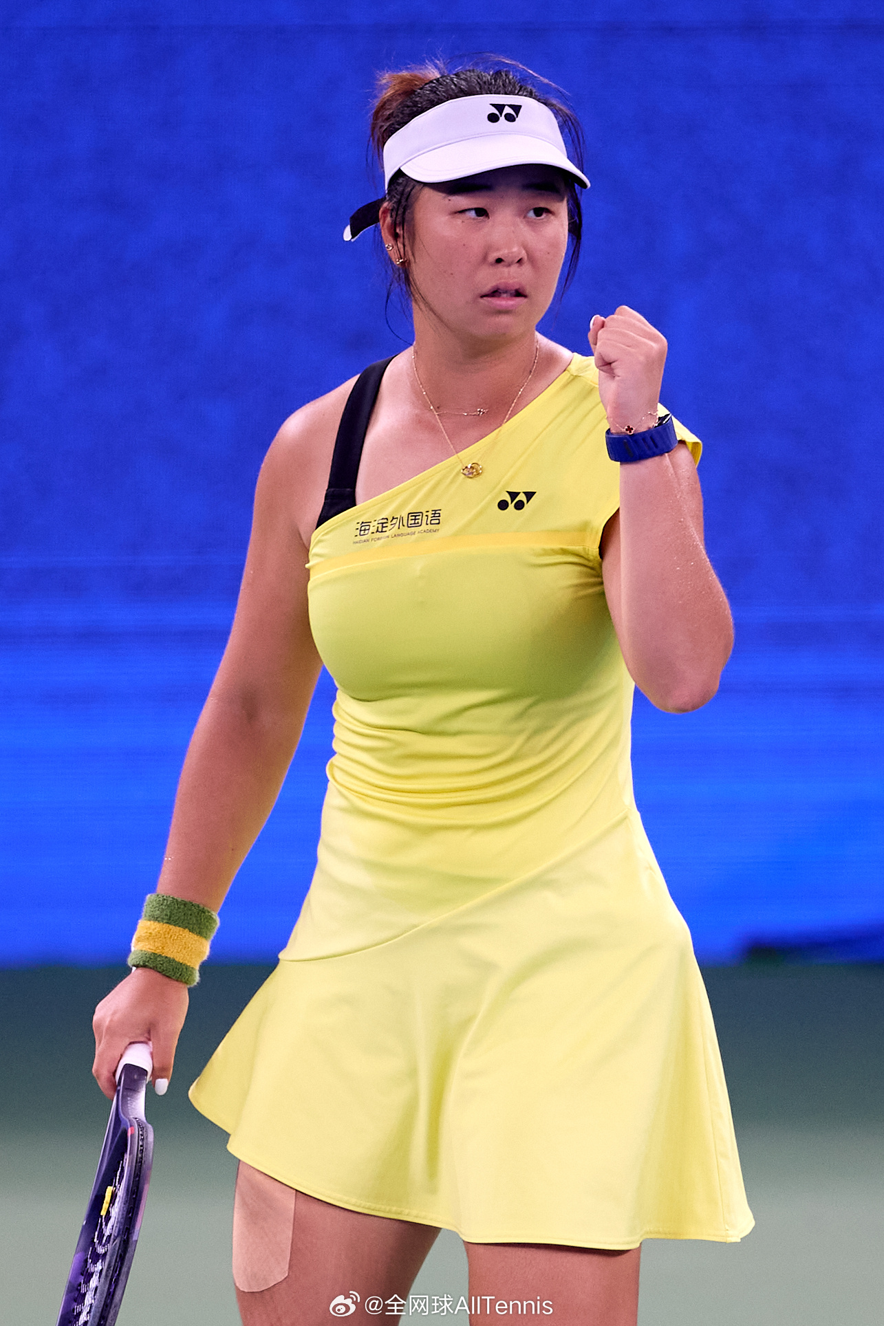 #wta[超话]#  恭喜🎉施晗晋级宁波女单正赛❗️

WTA500宁波网球公开赛资格赛决胜轮，持外卡参赛的施晗以7-6（4）/6-0击败9号种子科尔涅娃，晋级女单正赛，中网、武网、宁波连续三站从资格赛突围，首轮对手将在布克沙、赫瓦林斯卡、保利尼、施耐德、卡萨金娜、科斯蒂亚、布兹科娃之间产生。

 ​