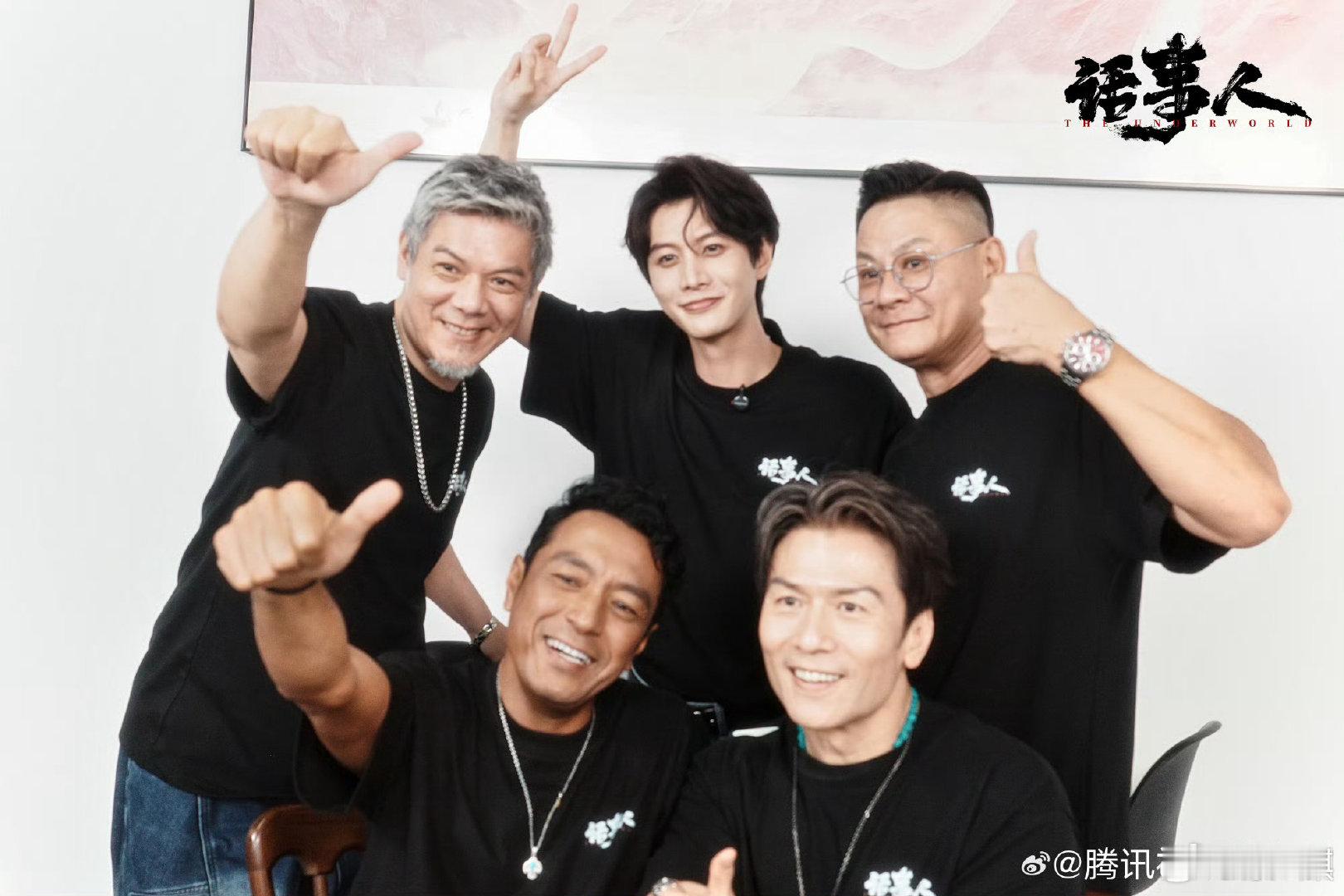 #护心翻拍##话事人# 
其他不知道，知道现在何健麒新剧《话事人》正在腾讯视频播出，欢迎大家一起来剧，👀阿麟怎么从最底层一步步爬上来的。 ​