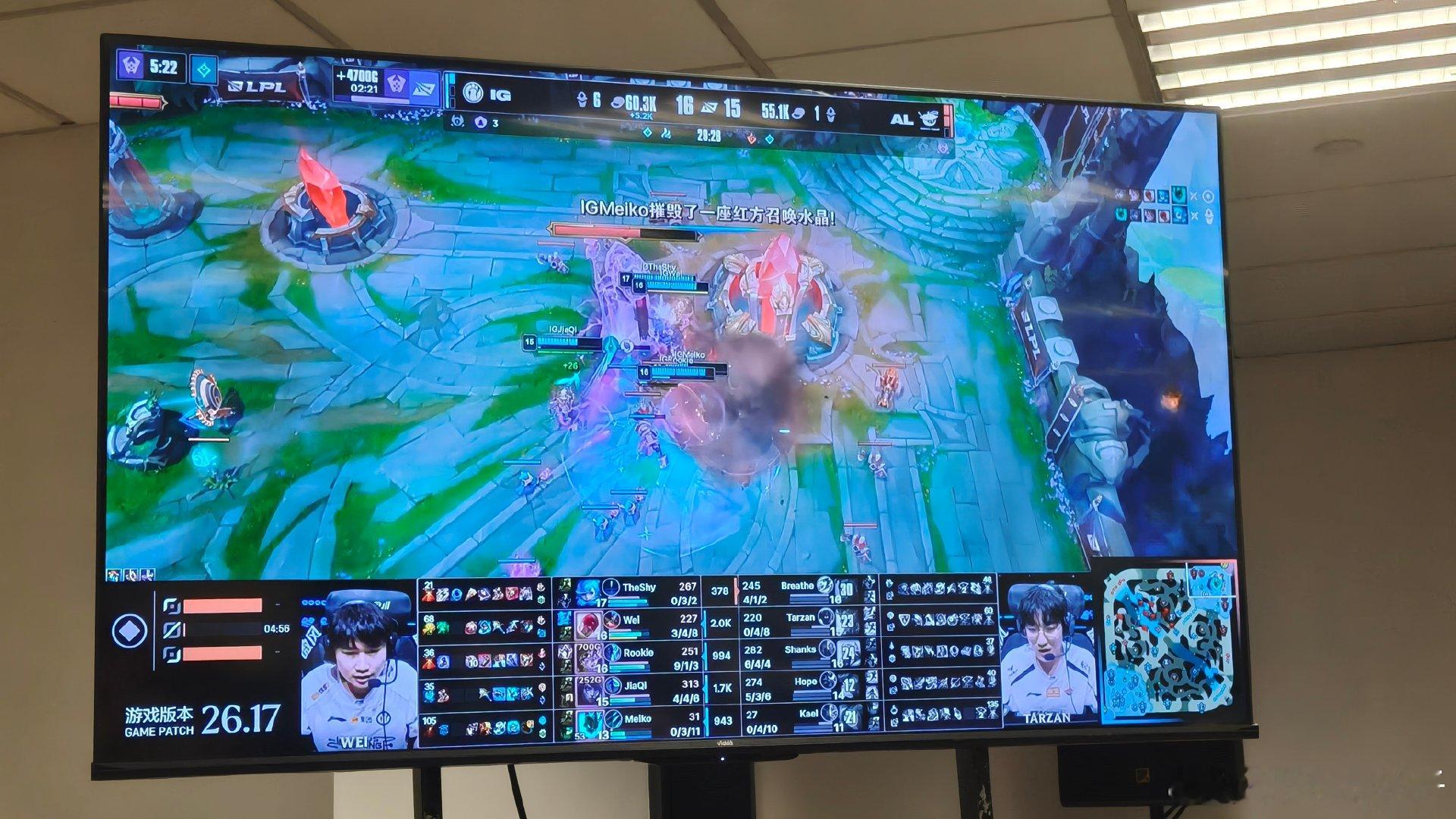 #Meiko季后赛锤石三连胜# iG扳平比分2-2 AL！！ Meiko锤石三连胜，在iG一穿四的路上，只要厄锤一出就是必拿一场胜利。

听战歌了，败决太刺激了。

#iG和AL决胜局##al对战ig##iG电子竞技俱乐部[超话]# ​