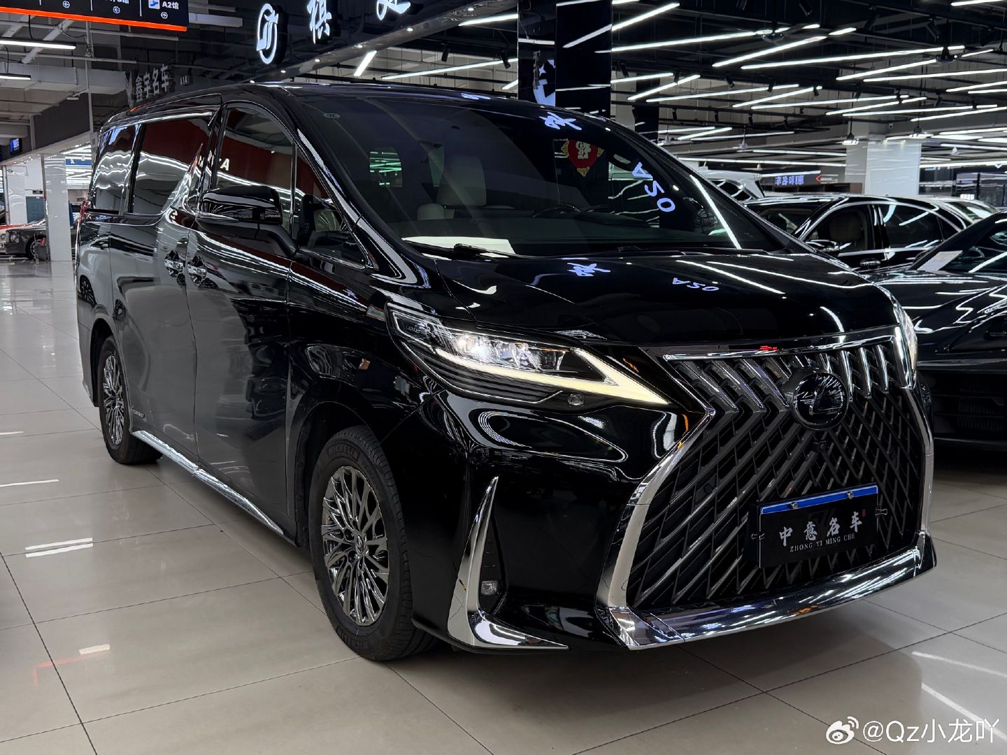 雷克萨斯 LM 20款 300h 四座御世版 行驶七万七公里 国六#雷克萨斯[超话]# ​