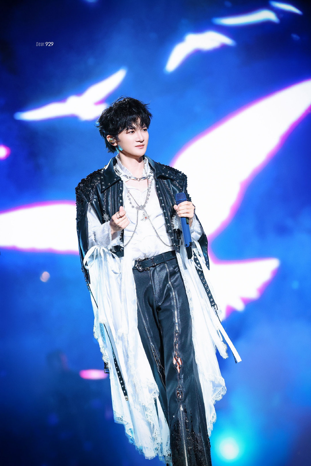 #周深[超话]#  

🪽

像鸟儿一样

260905 湖州泰嗨音乐节



#周深音乐节歌单没有一首不合唱# ​