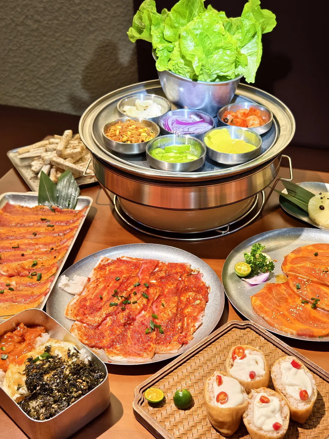 为了这口「烤菠萝+麻辣吾桑格🥩」…