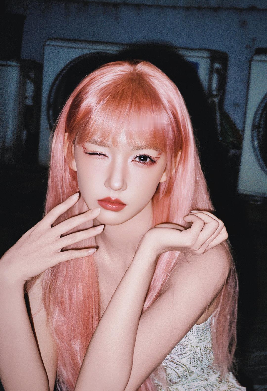 #程潇[超话]#  悄咪咪修一张七夕粉色芭比 ​
