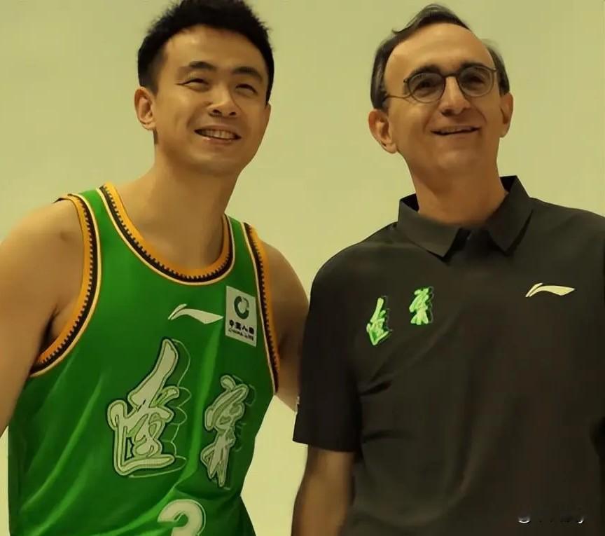 4月28日晚辽宁本钢男篮与山东高速男篮进行了季后赛附加赛，经过四节较量...