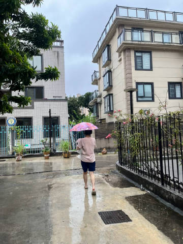 2025.9.24<br />台风🌀<br />和妹妹去江边看水位<...