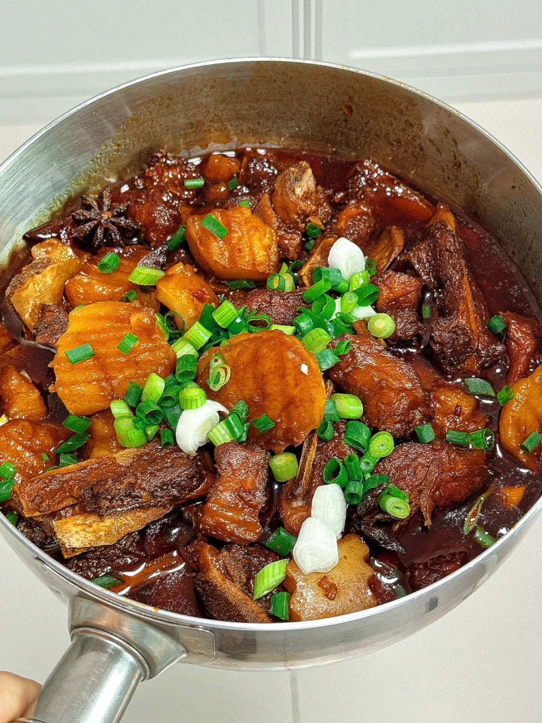 谁懂啊？软烂入味的土豆烧排骨吃一次爱一次！