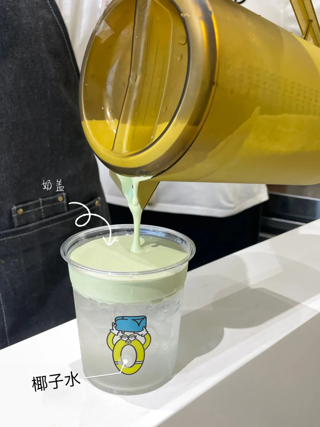 夏天的奶茶甜品肯定要吃低卡低脂的内种呀！