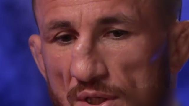 宋亚东那一拳，直接把努曼格莫多夫砸躺了，第二回合1分48秒，后手上勾，干净利落。
赛前预测支持率只有20%，没人觉得他能赢。结果呢？终结数直接干到UFC雏量级历史第二。
梅拉布坐不住了，公开说宋亚东拳重、危险，打完彼得·言就想跟他碰。前冠军点名要打，这待遇不是谁都有。
宋亚东在笼子里说了一句话