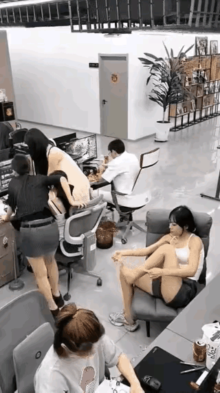 娶这女的会影响下一代[呲牙][呲牙][呲牙]