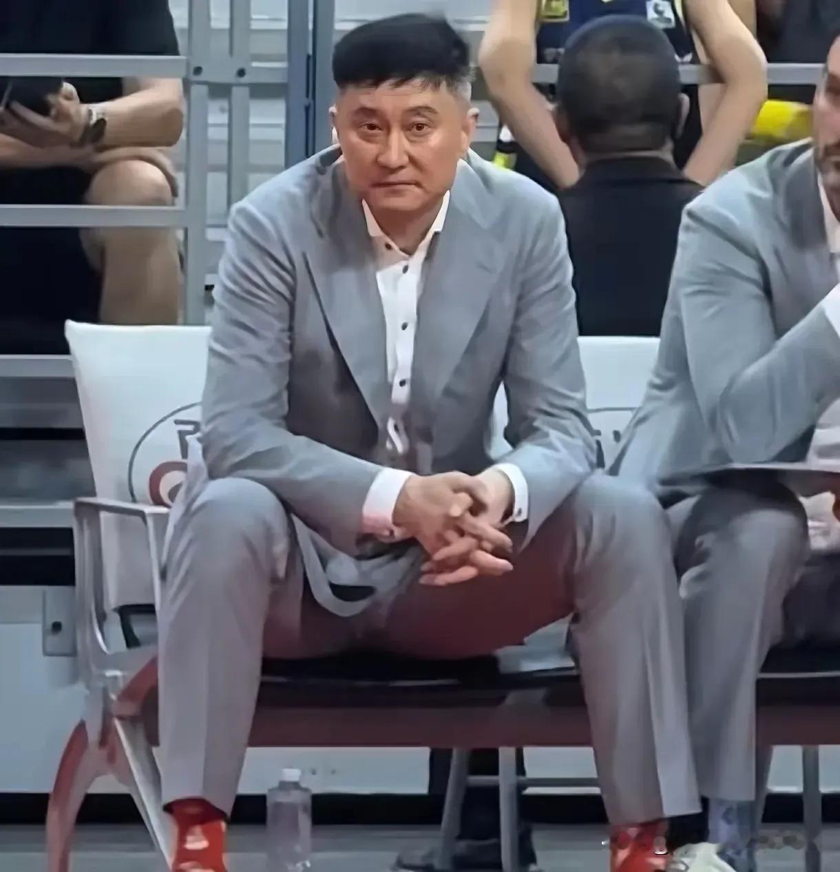 看广东男篮主场17分输给广州，北汽男篮是不是也得明白些什么了？    ...