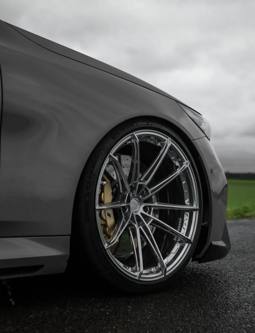 This isn't a wheel but a statement.
