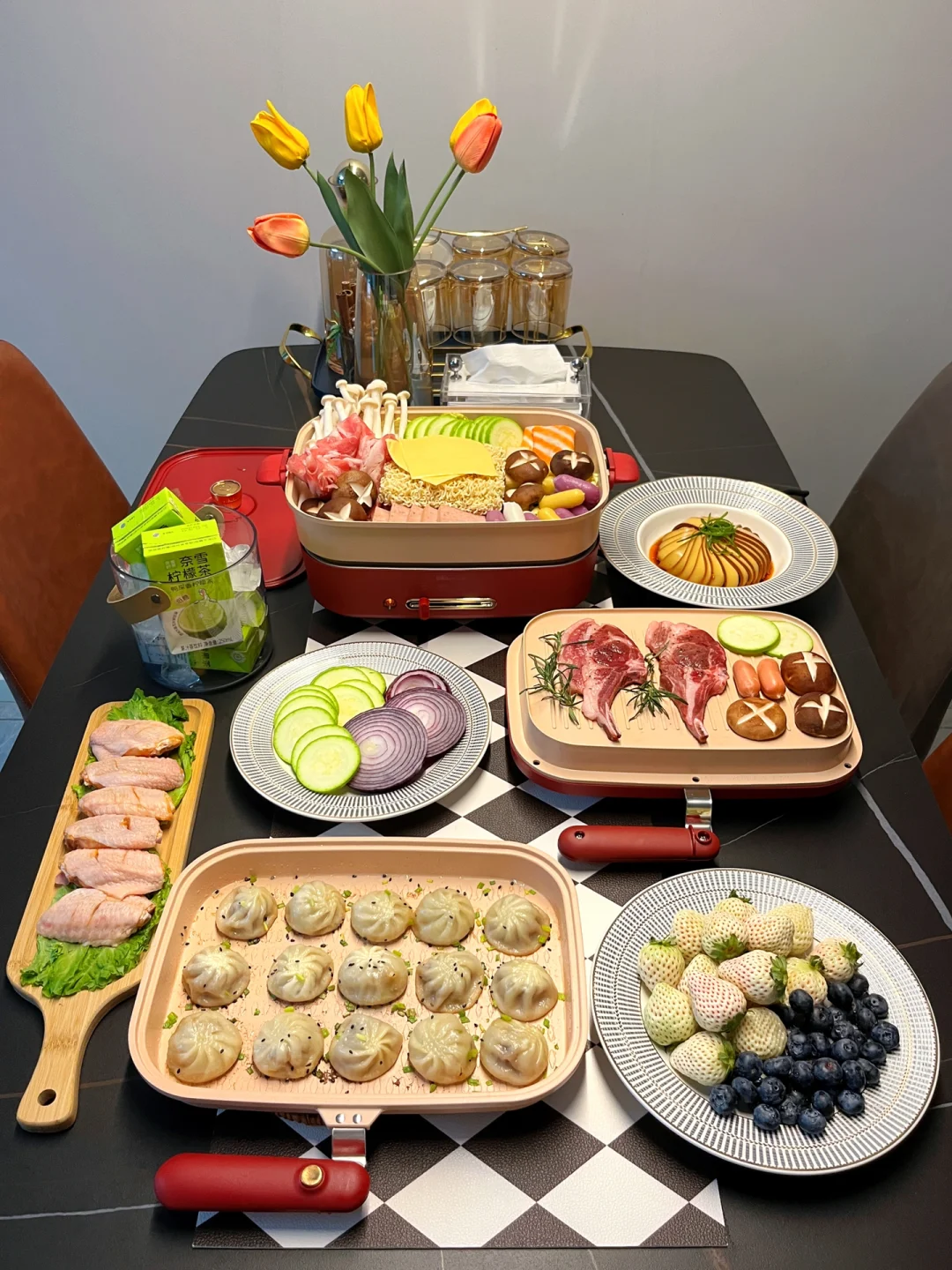 成年人不做选择，火锅，烤肉，我都要。