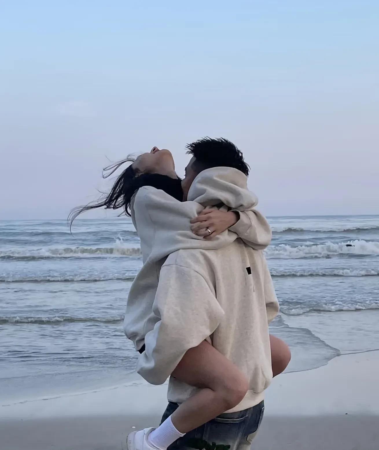 警惕！现在的“新型出轨”，比偷情更恶心，无数夫妻正在中招 民政局门口的...