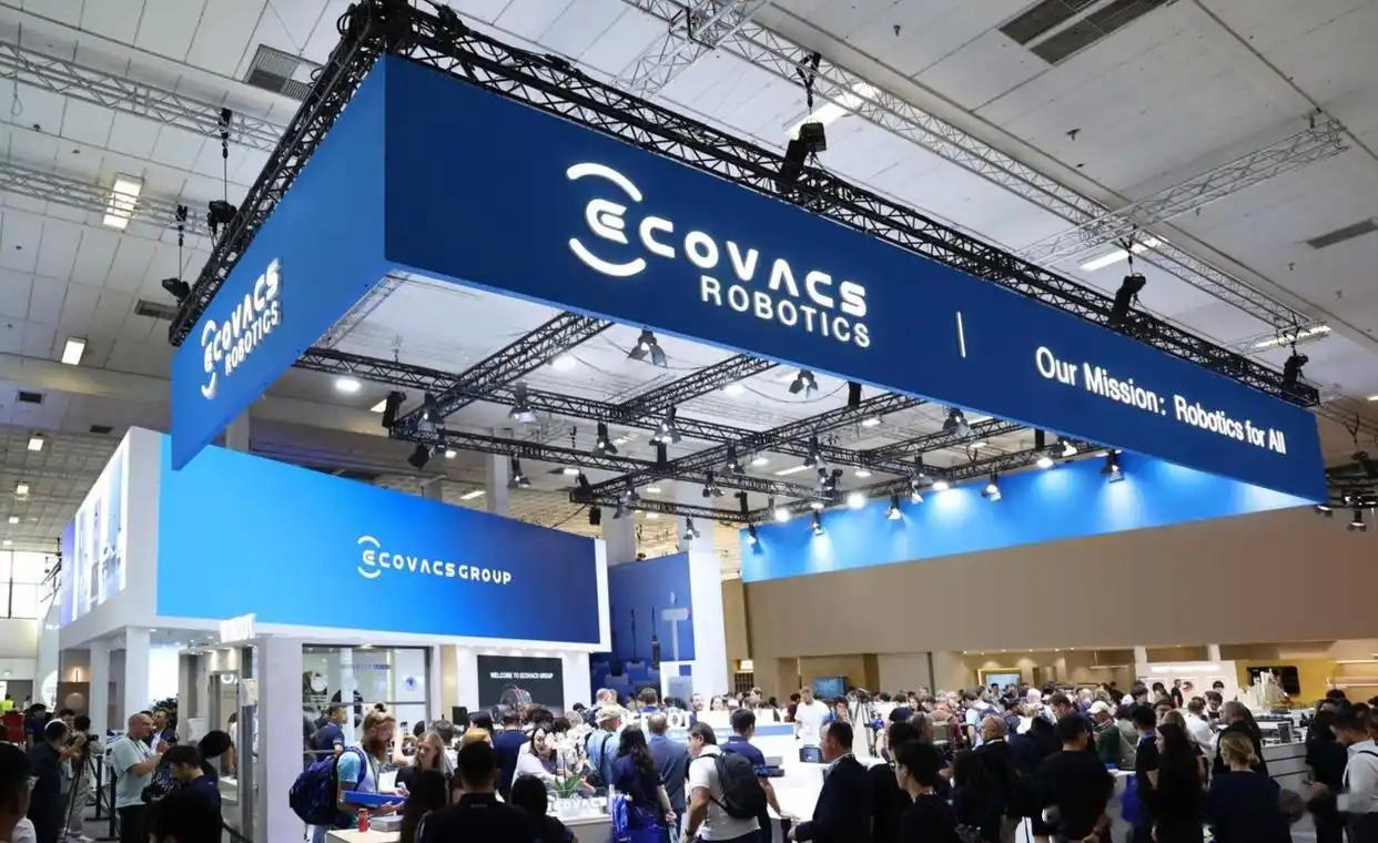 🇩🇪 IFA 2026：中国品牌撑起半边天！932家参展，AI直接走进现实

柏林消费电子展开幕，1900+品牌里中国占了近一半。不再是堆参数拼价格，这届主角是物理AI和具身智能。

📱 小米首次亮相，3300m²展台380+款产品，玄戒三芯齐发（O3跑分超500万），人车家全生态落地，CyberOne人形机器人海外首秀 ​