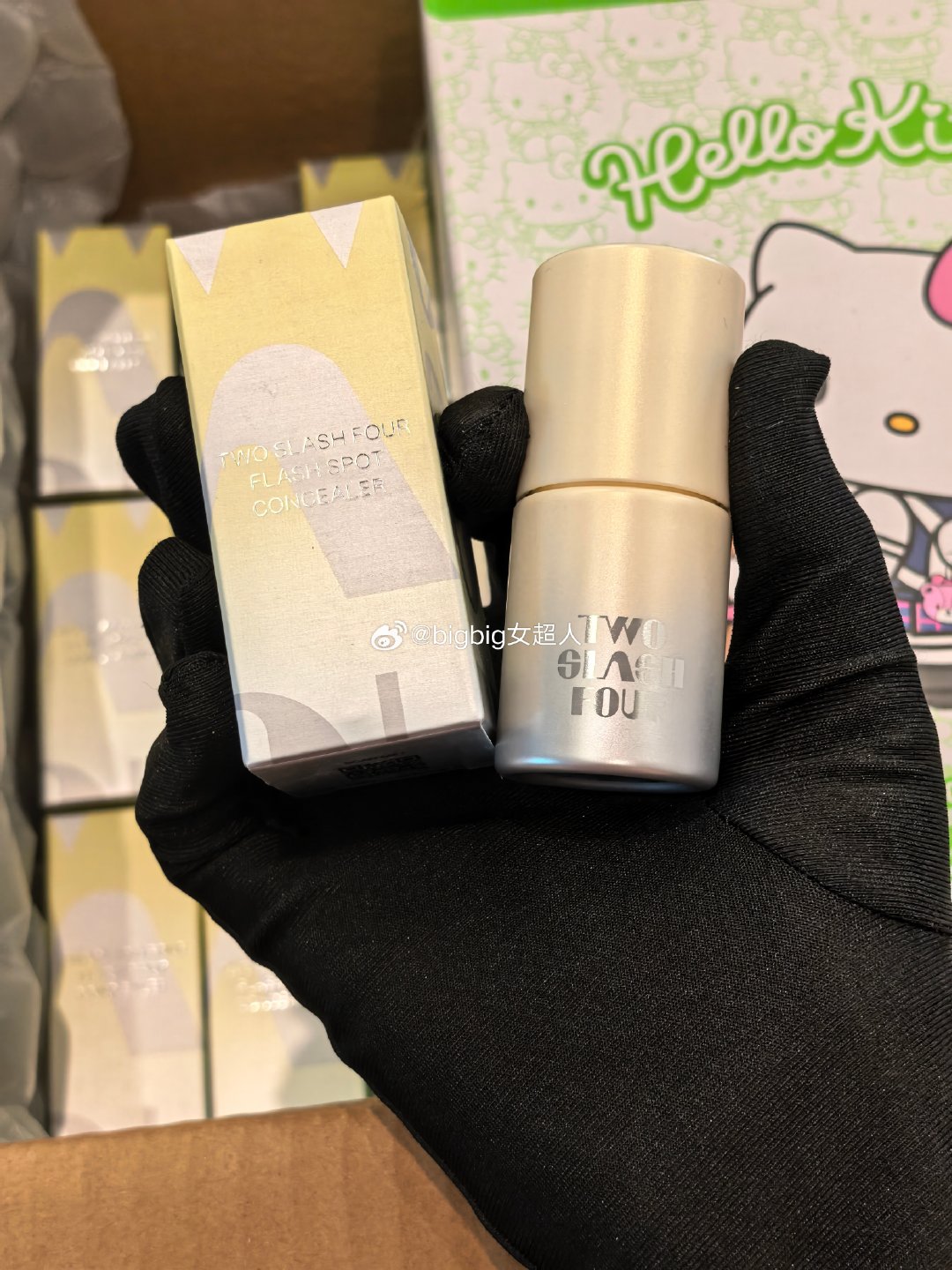 姜乘澜同款高光液到货 安排✅
#姜乘澜##姜乘澜[超话]# ​