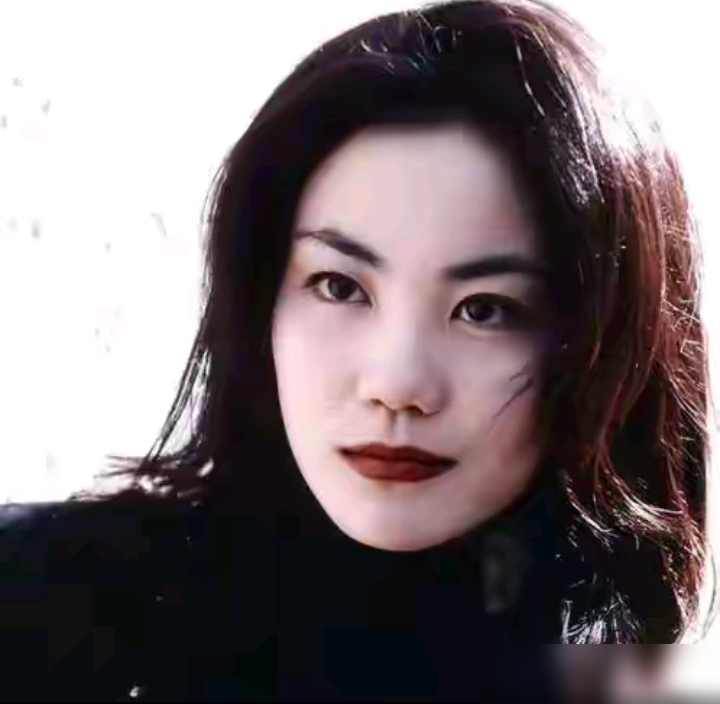 1999年东京演唱会，窦唯当着几万人的面，搂着身边的高原说，这是我爱人。
那时候王菲还在家带孩子，窦靖童才两岁。消息传回国内，炸了。窦唯干脆拉着高原开记者会，直接宣布跟王菲感情破裂，还补了一句，离婚不要她一分钱。
够硬气。转头2002年娶了高原，同年生下小女儿。结果这段婚姻更短，2004年就离了