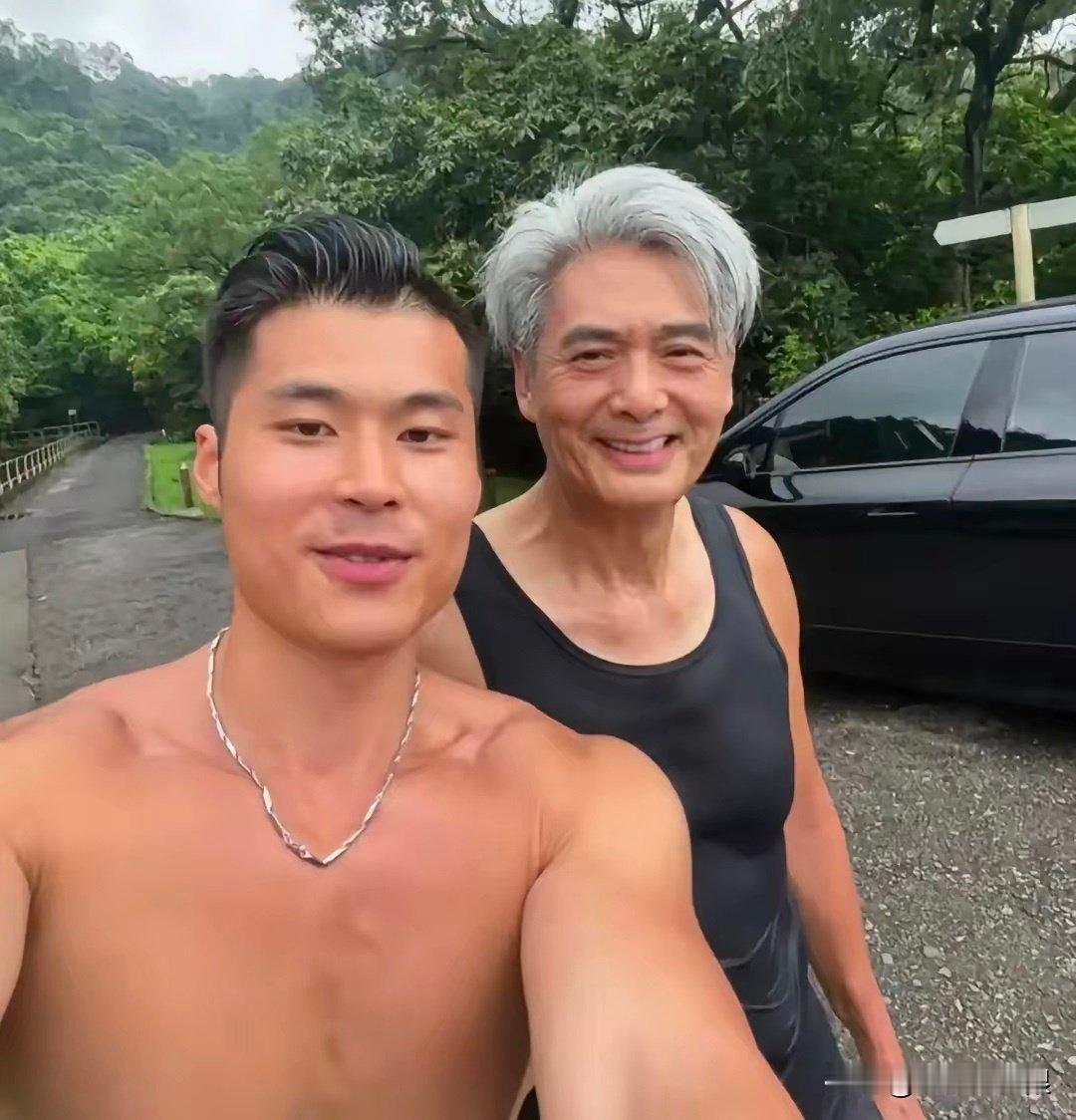 周润发的发量太惊人了！
​71岁的他竟然还能拥有这么好的发量，他是怎么做到的 ​