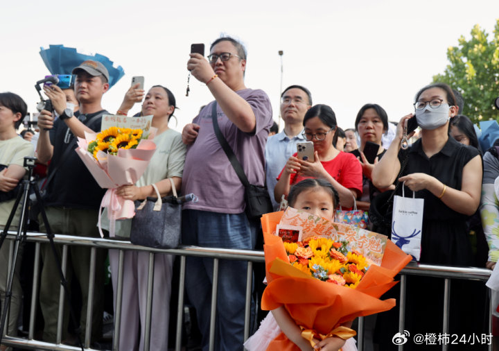 今天16点半，地理科目考试结束，浙江省2026年高考落下帷幕。橙柿互动...