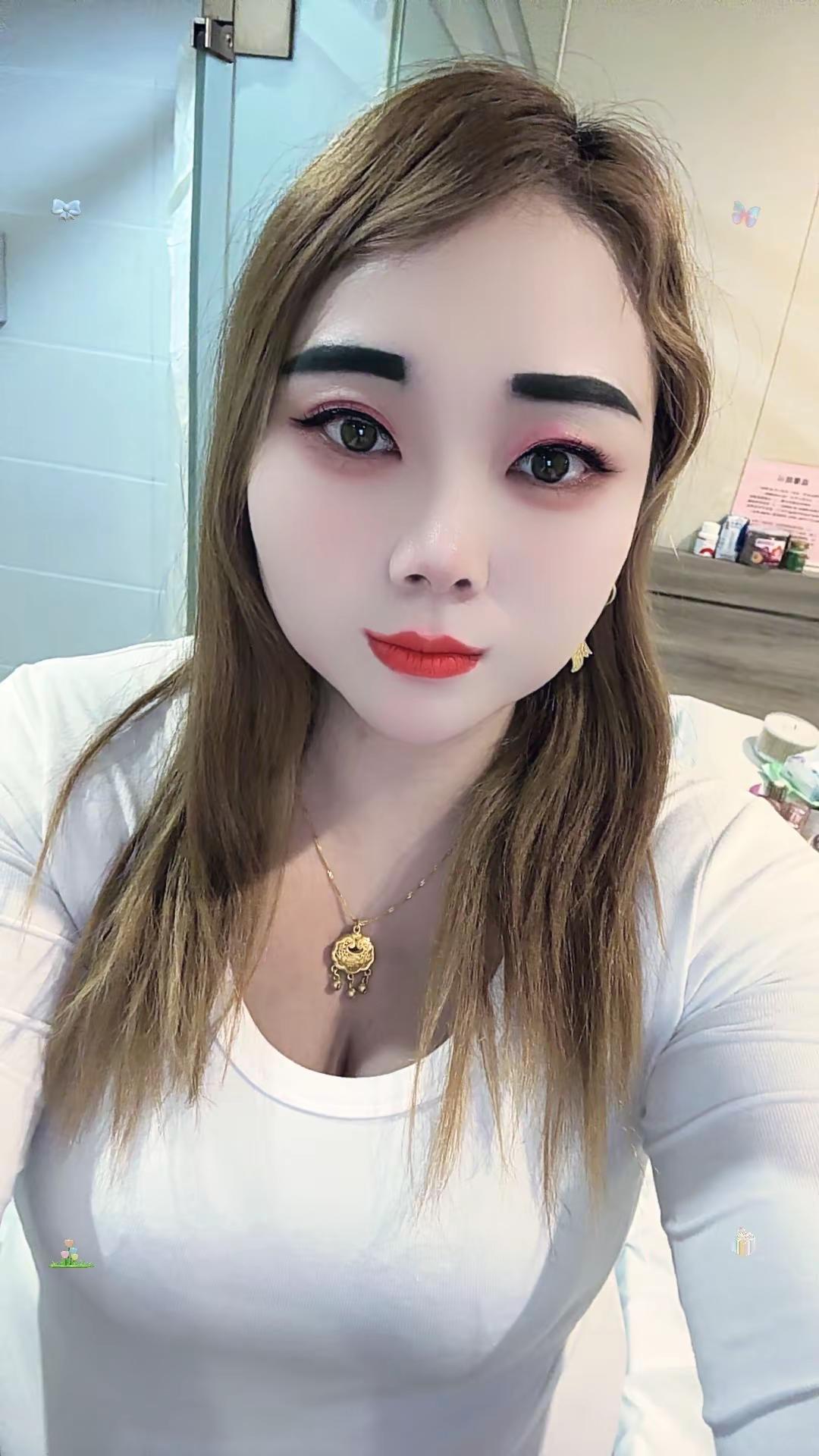 性感小姐姐，温柔可爱。