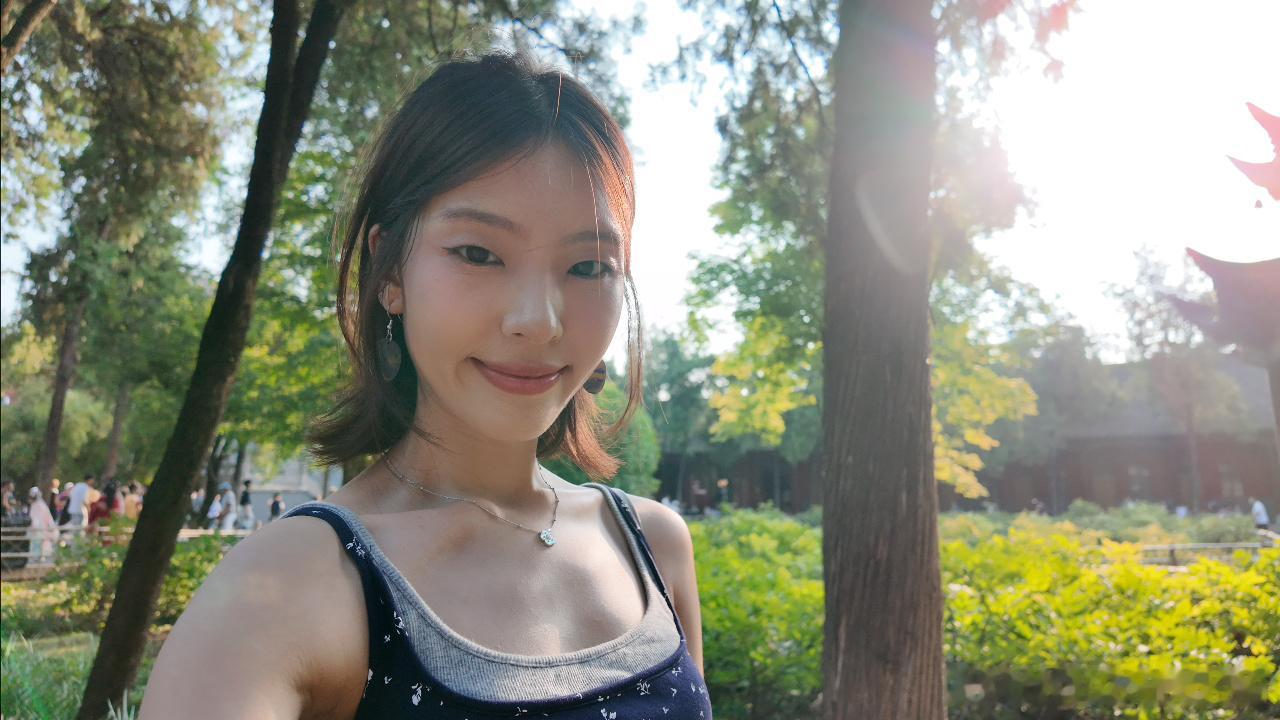 大疆，你把人拍的美成啥了[可怜] ​