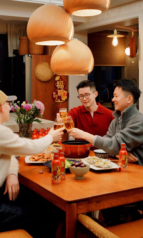 和想见的人抱一抱，再碰一杯满载好运的酒‌🍺