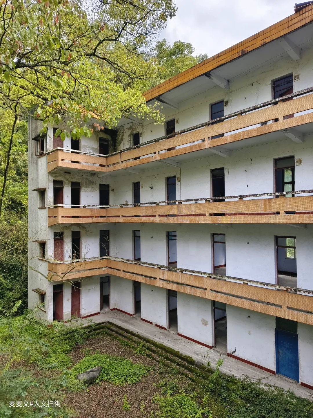 【万盛】80年代废弃综合楼中式梦核秘境