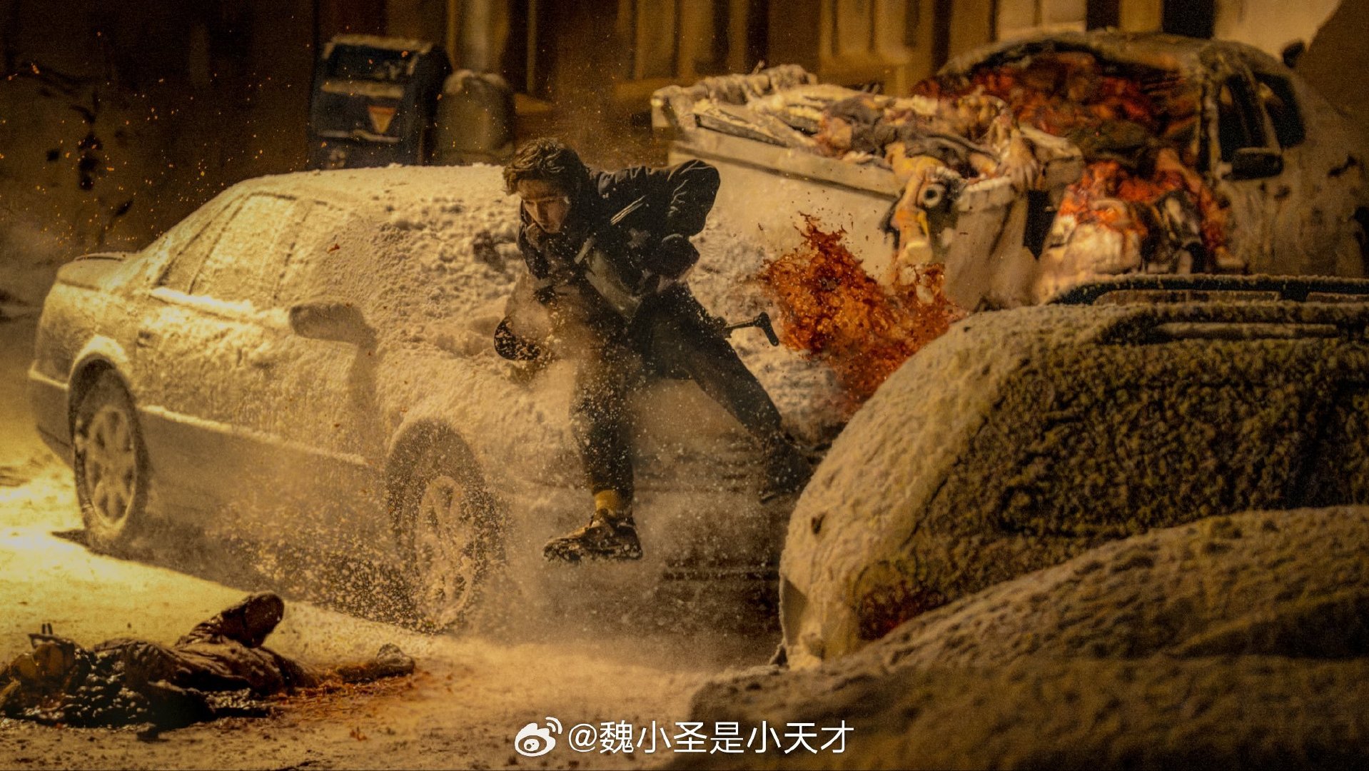 哥伦比亚影业和康斯坦丁电影公司合作制作，索尼全球发行丧尸恐怖电影《生化危机：爆发夜》曝光最新剧照#生化危机:爆发夜##恐怖电影[超话]# ​