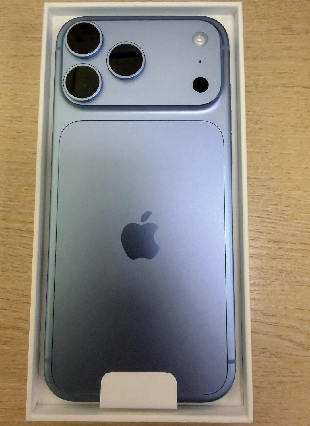 #iphone18promax# 你好呀[yeah]  ​