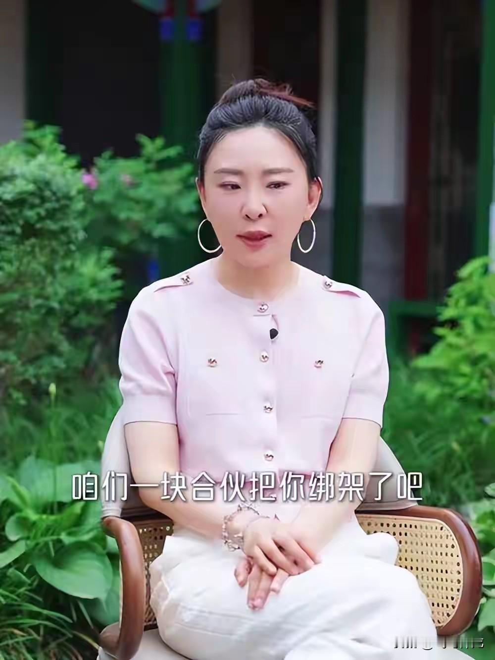 全网破防！93岁游本昌安详离世，临终遗言曝光，女儿曾顶住万千争议放手不抢救
 
2026年9月24日凌晨。国宝级老戏骨游本昌在北京安详离世。终年93岁。女儿游思涵公开老人离世细节。全程无痛无折磨。最后亲口留下三个字，我很舒服。
 
很少网友知晓。2025年春节。91岁的游本昌闯过一次鬼门关。重度慢阻