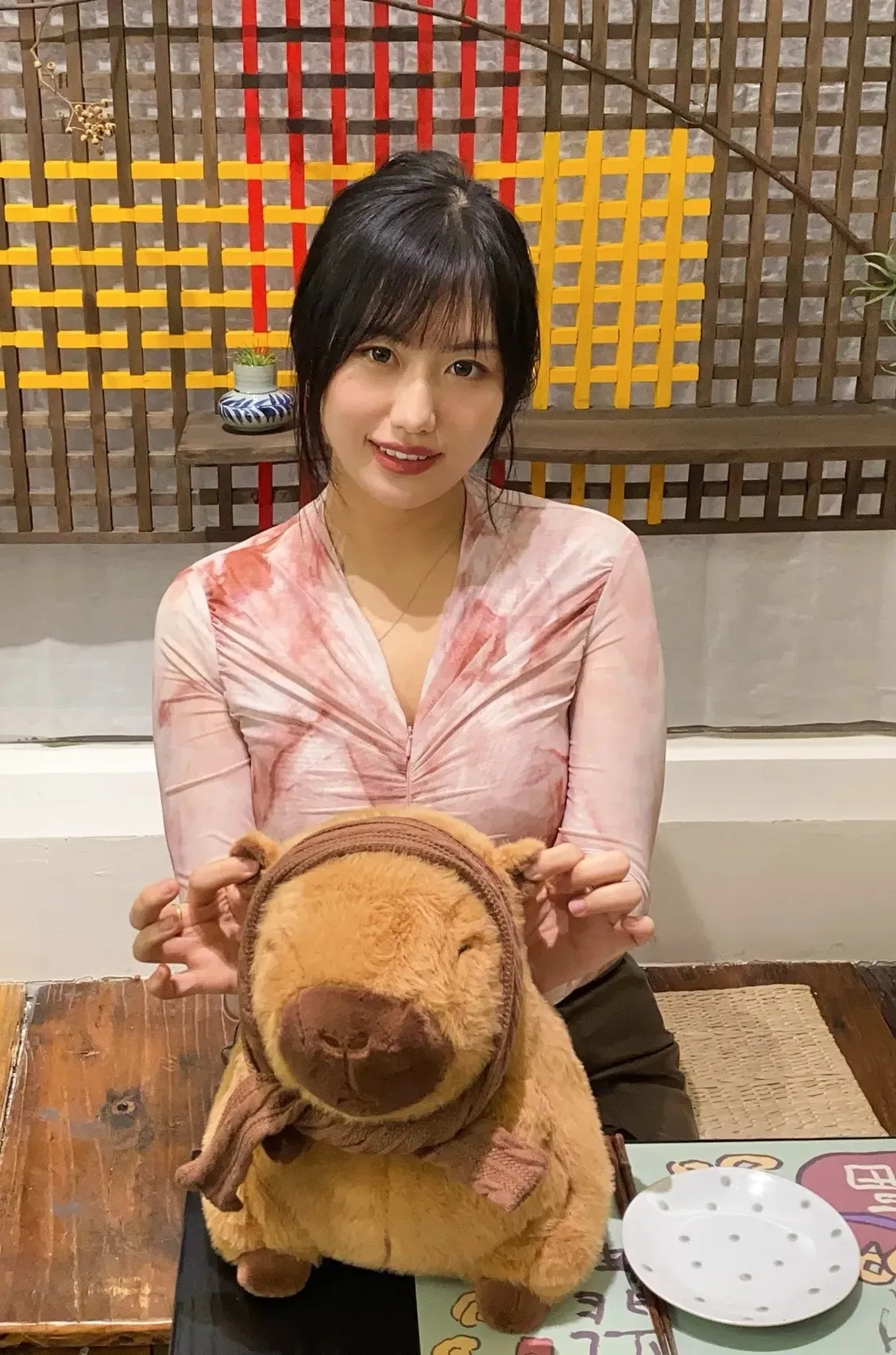 精致素人和这位精修的小姐姐，哪种是你的心仪对象呢[思考][思考][思考] 😜